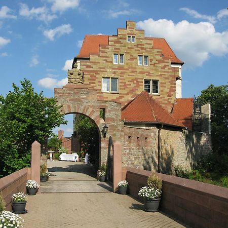 Eventlocation & Hotel Schloss Neuburg Obrigheim Exterior photo